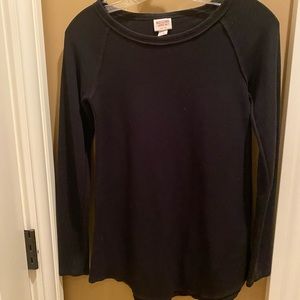 Mossimo Black Stretchy Shirt!